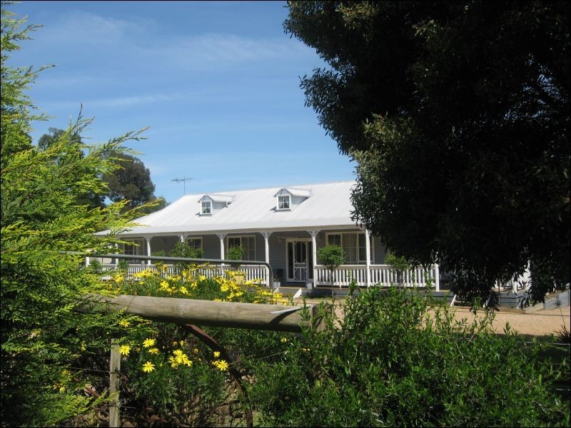 119 Watsons Road,, Kinglake West VIC 3757