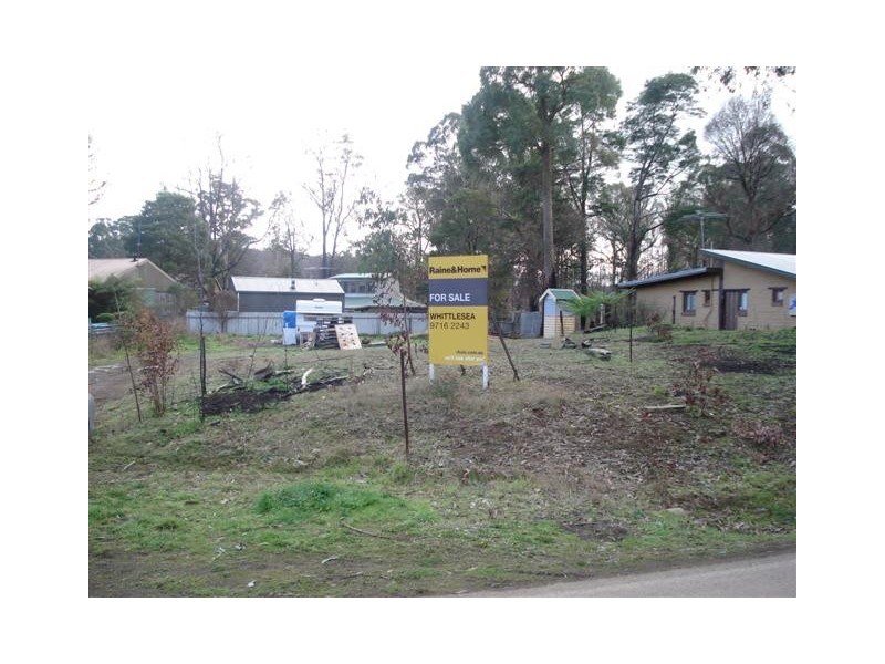 13 Robertsons Road, Kinglake VIC 3763