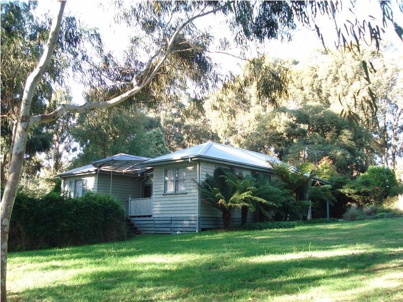 261 Kinglake-Glenburn Road, Kinglake VIC 3763