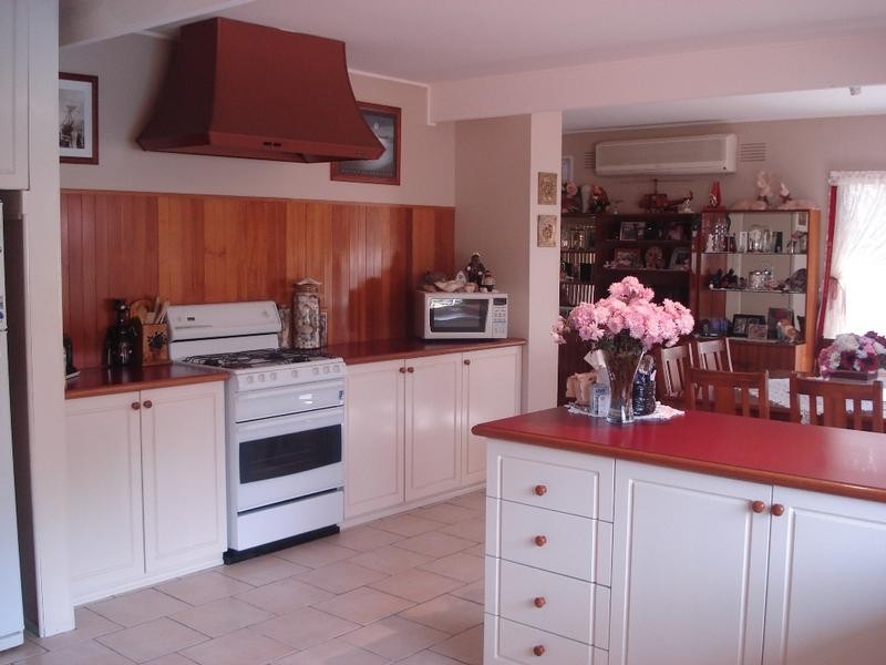 40 Eleventh Avenue, Eden Park VIC 3757