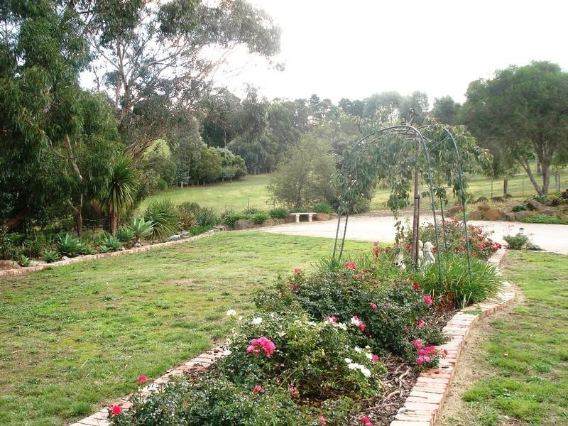 40 Eleventh Avenue, Eden Park VIC 3757