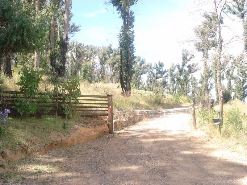 86 Silver Parrot Road,, Hazeldene VIC 3658