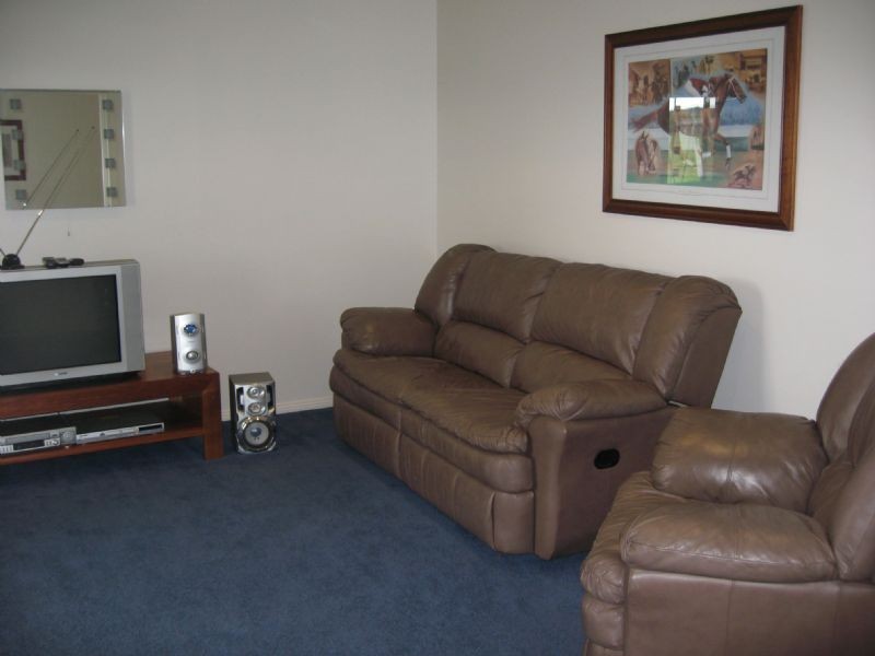 110 Wallaby Way, Kinglake West VIC 3757
