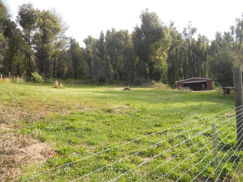 1932 Whittlesea/Yea Road, Kinglake West VIC 3757