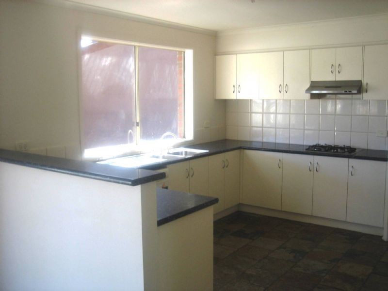 7 Curlew Drive, Whittlesea VIC 3757