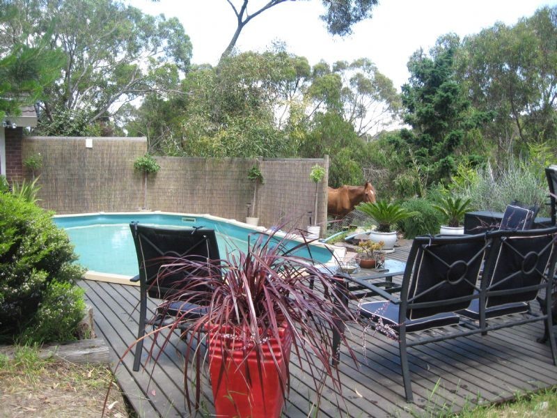 5 Sixteenth Avenue, Eden Park VIC 3757