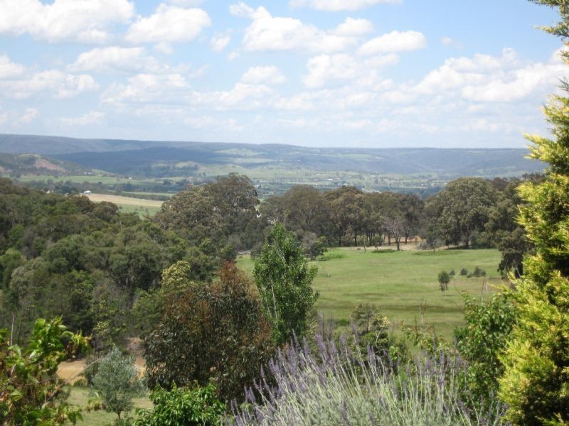 100 Seventeenth Avenue, Whittlesea VIC 3757