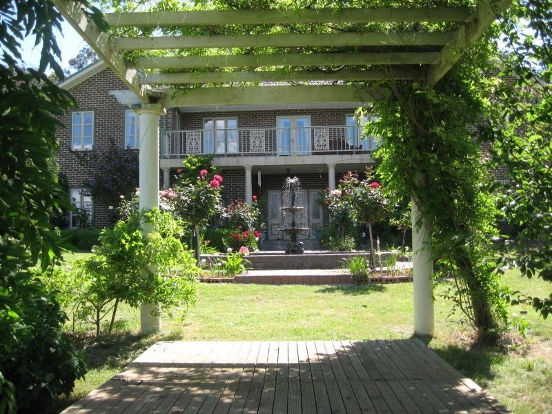 100 Seventeenth Avenue, Eden Park VIC 3757