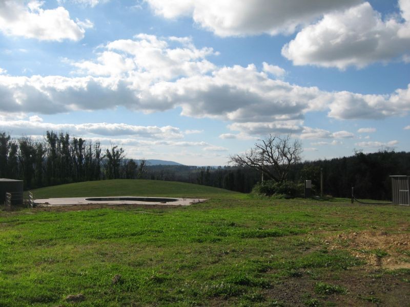 90 Rifle Range Road, Kinglake Central VIC 3757