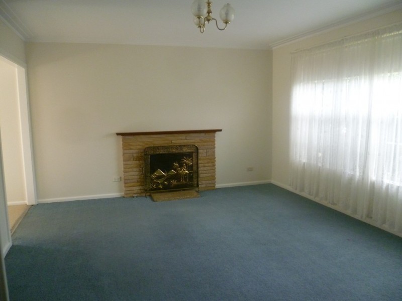 145 Matthews Avenue, Orange NSW 2800
