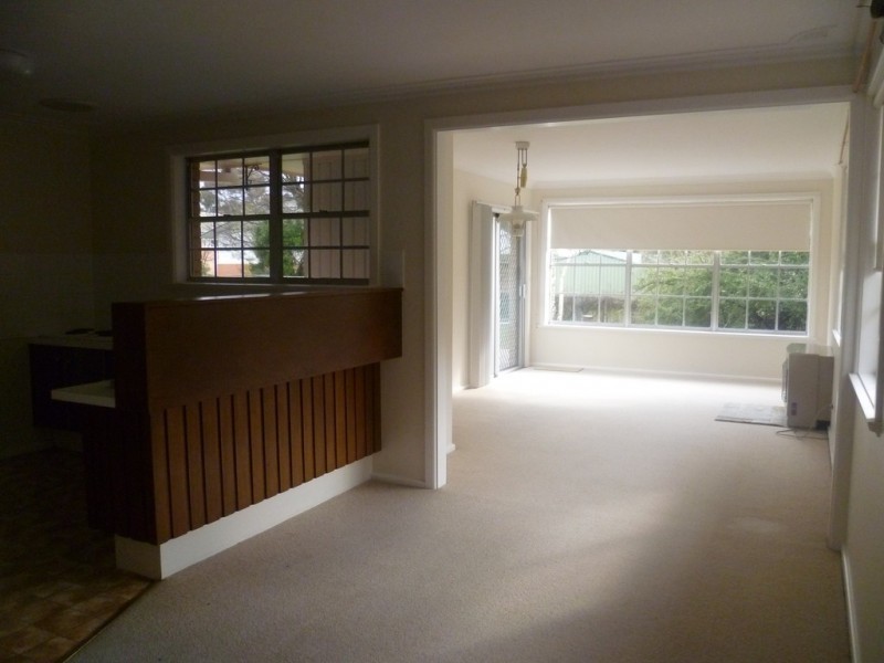 145 Matthews Avenue, Orange NSW 2800