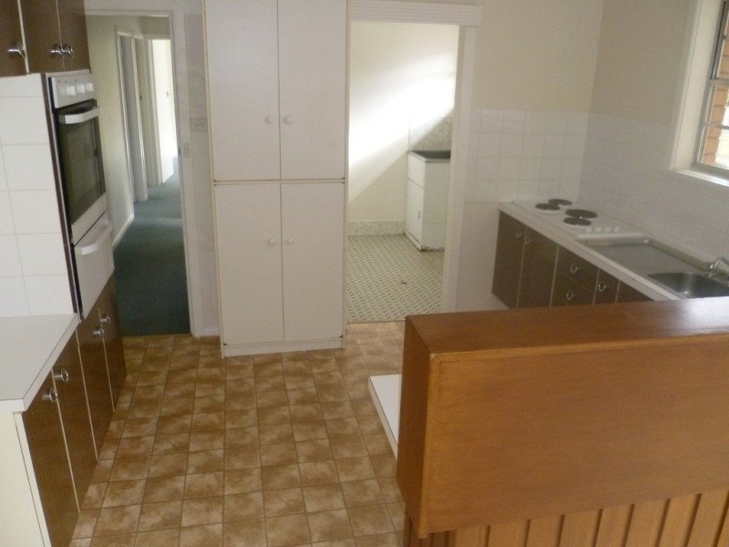 145 Matthews Avenue, Orange NSW 2800