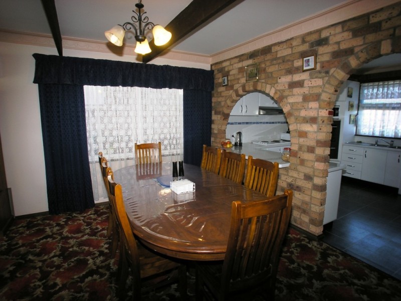 24 Boronia Crescent, Orange NSW 2800