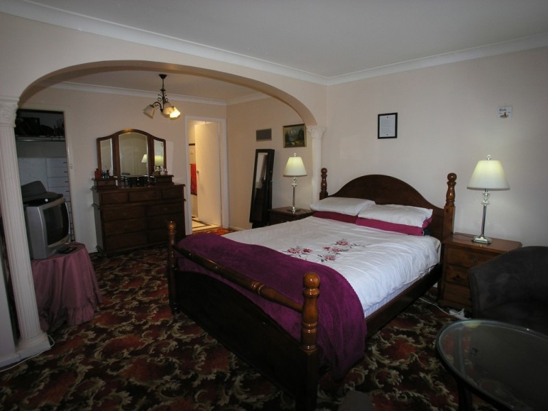 24 Boronia Crescent, Orange NSW 2800