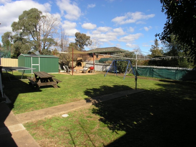 24 Boronia Crescent, Orange NSW 2800