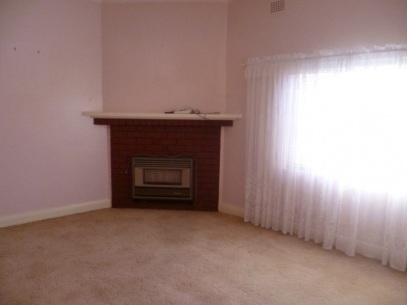 22 Caroline Street, Orange NSW 2800