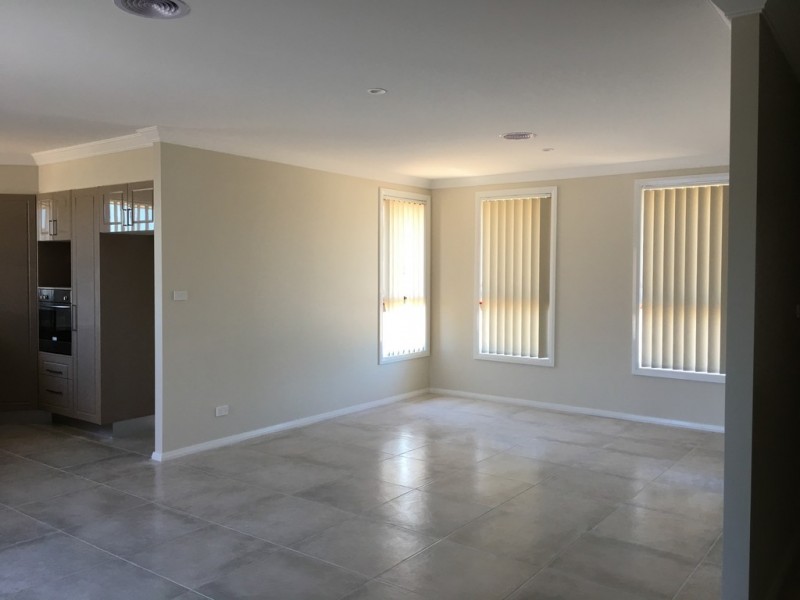 4 Etna Street, Orange NSW 2800