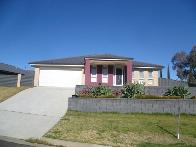58 Brooklands Drive, Orange NSW 2800