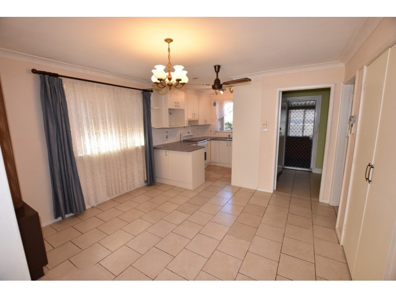 3 Courallie Drive, Orange NSW 2800