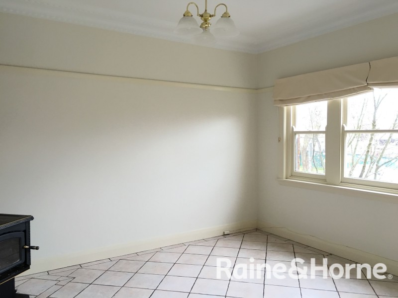 90 Warrendine Street, Orange NSW 2800