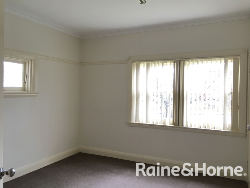 90 Warrendine Street, Orange NSW 2800