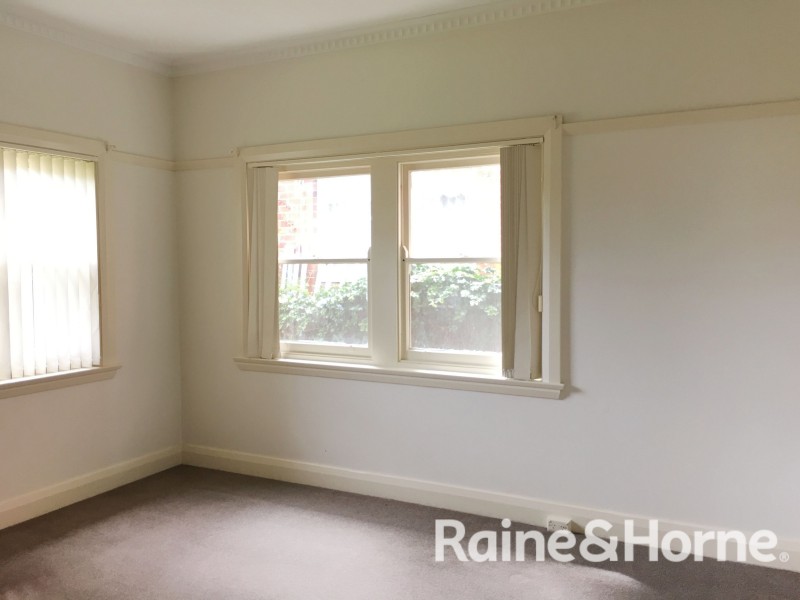 90 Warrendine Street, Orange NSW 2800