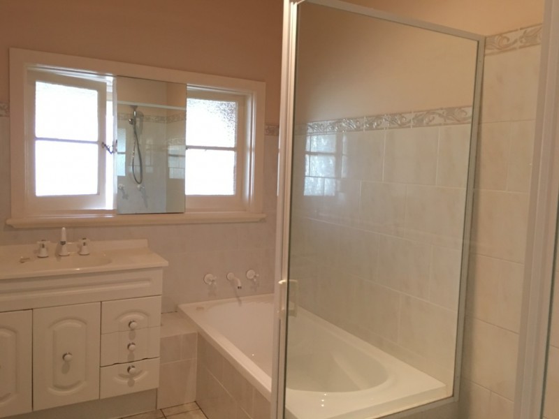 361 Peisley Street, Orange NSW 2800