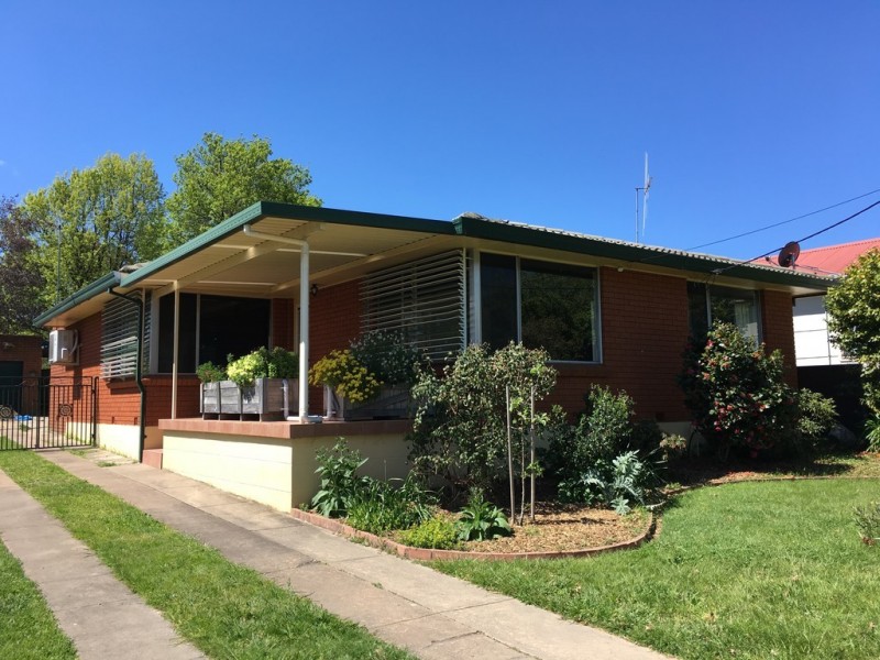 13 Casey Street, Orange NSW 2800