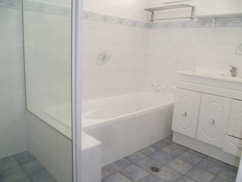 13 Casey Street, Orange NSW 2800