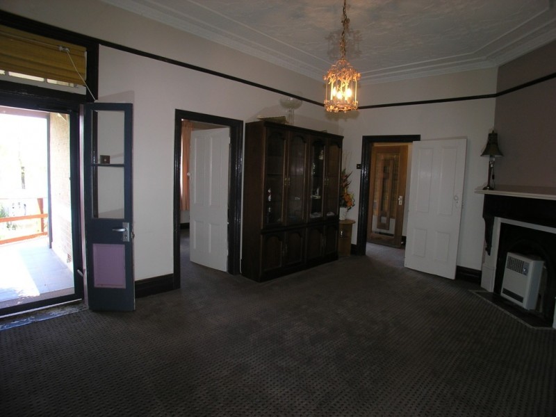 331 Lords Place, Orange NSW 2800