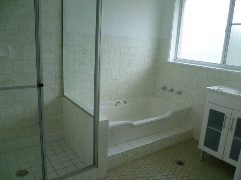 22 Sunny South Crescent, Orange NSW 2800