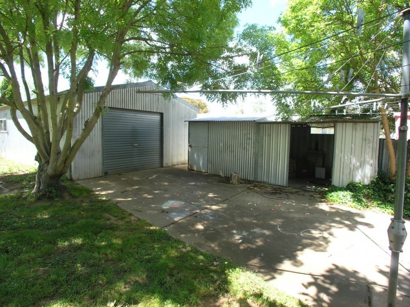 2 Annis Avenue, Orange NSW 2800