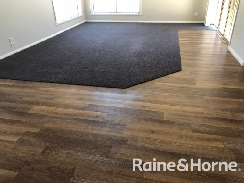 6 Whitney Place, Orange NSW 2800
