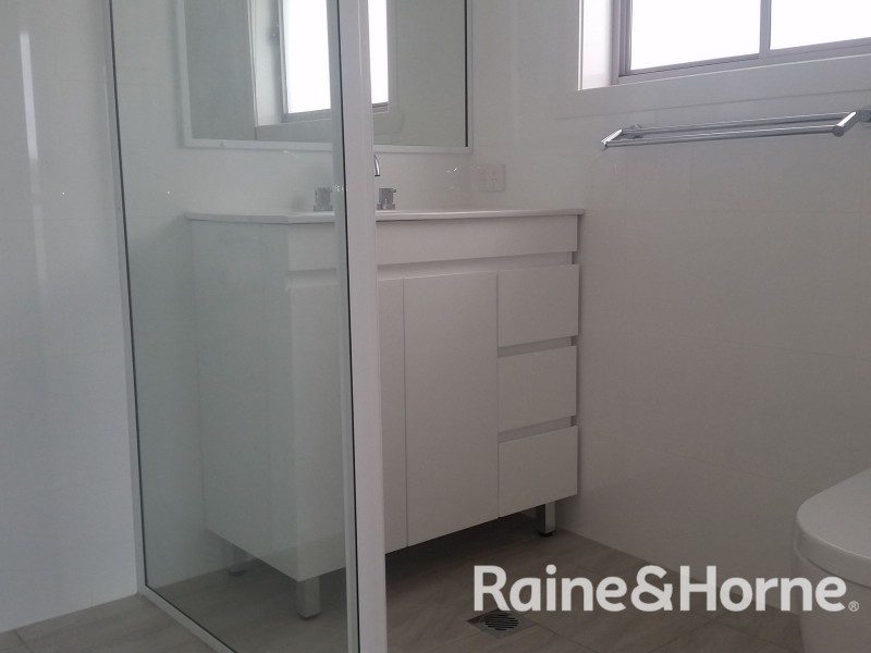 6 Whitney Place, Orange NSW 2800
