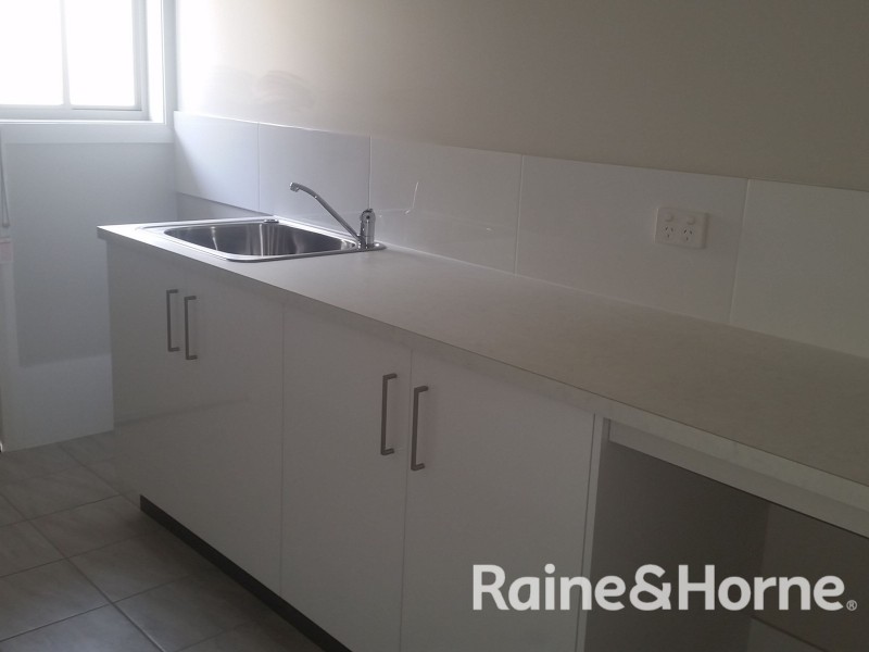 6 Whitney Place, Orange NSW 2800
