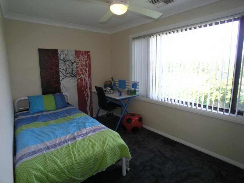 13 Wahratta Way, Orange NSW 2800