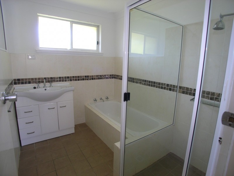 35 Boronia Crescent, Orange NSW 2800