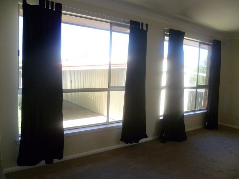 300 Peisley Street, Orange NSW 2800