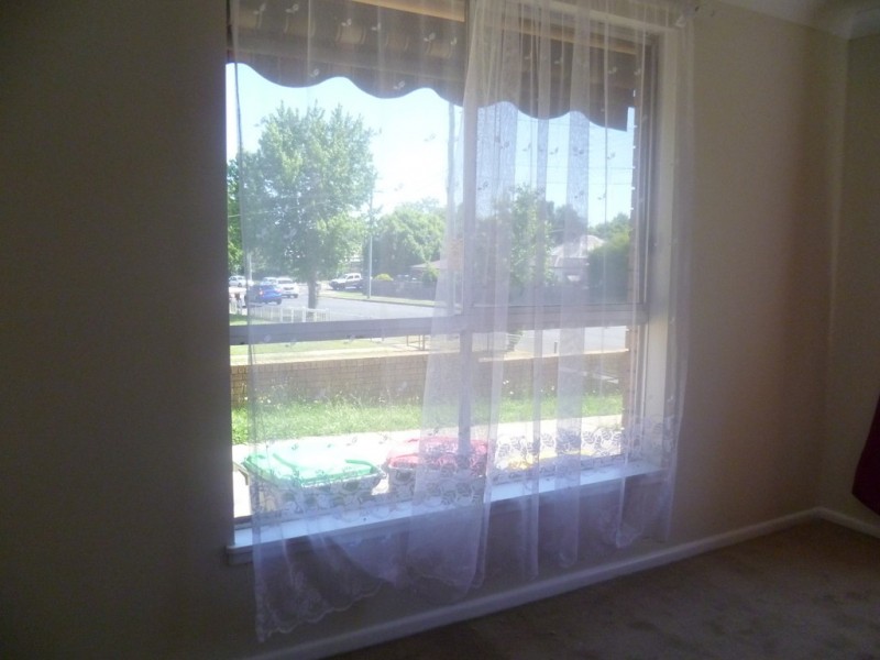 300 Peisley Street, Orange NSW 2800