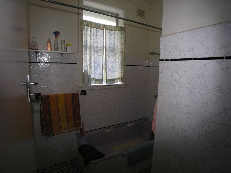 3 Churchill Avenue, Orange NSW 2800