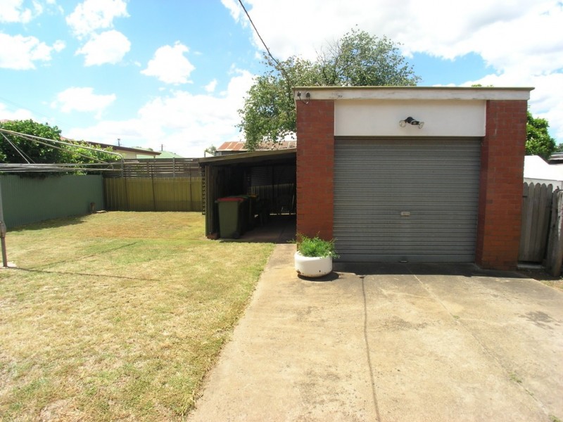 3 Churchill Avenue, Orange NSW 2800