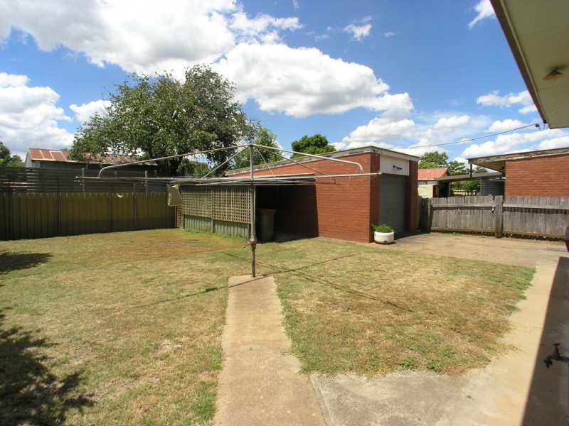 3 Churchill Avenue, Orange NSW 2800
