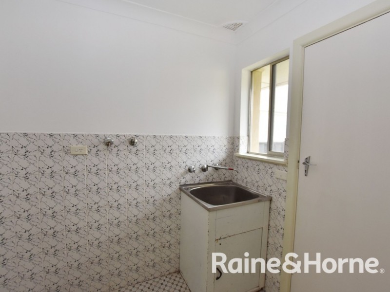 2 / 155 Woodward Street, Orange NSW 2800