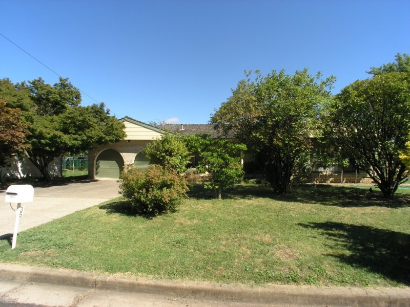 35 Sunny South Crescent, Orange NSW 2800