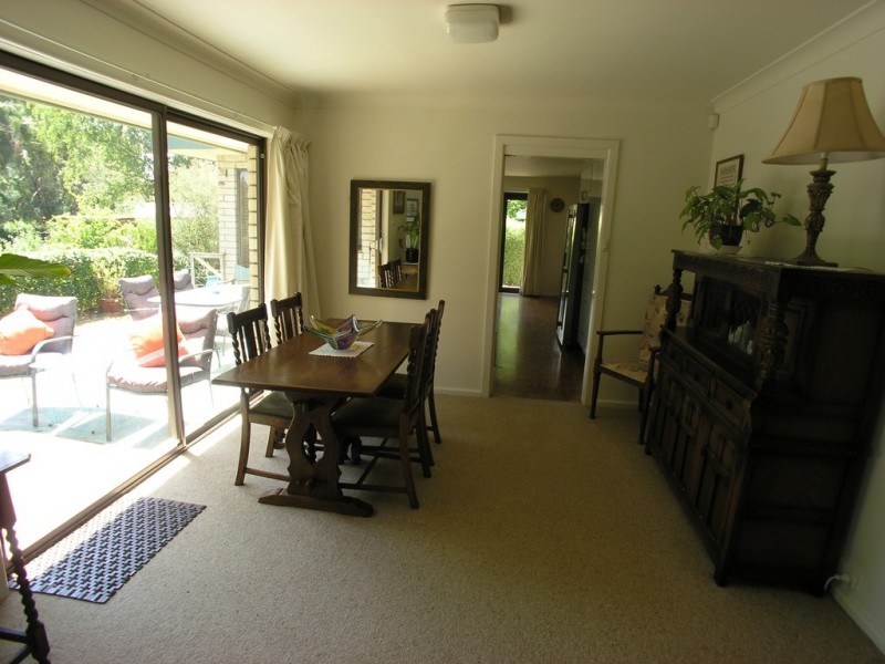 126 Coronation Drive, Orange NSW 2800