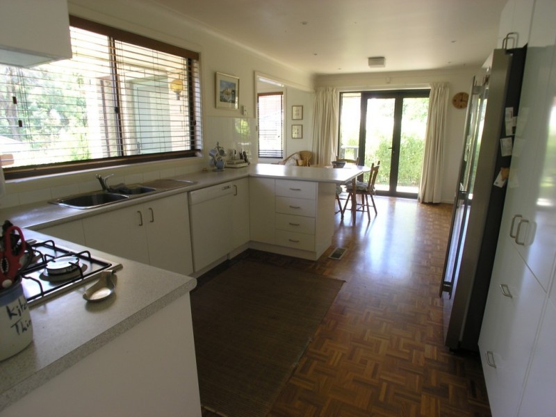 126 Coronation Drive, Orange NSW 2800