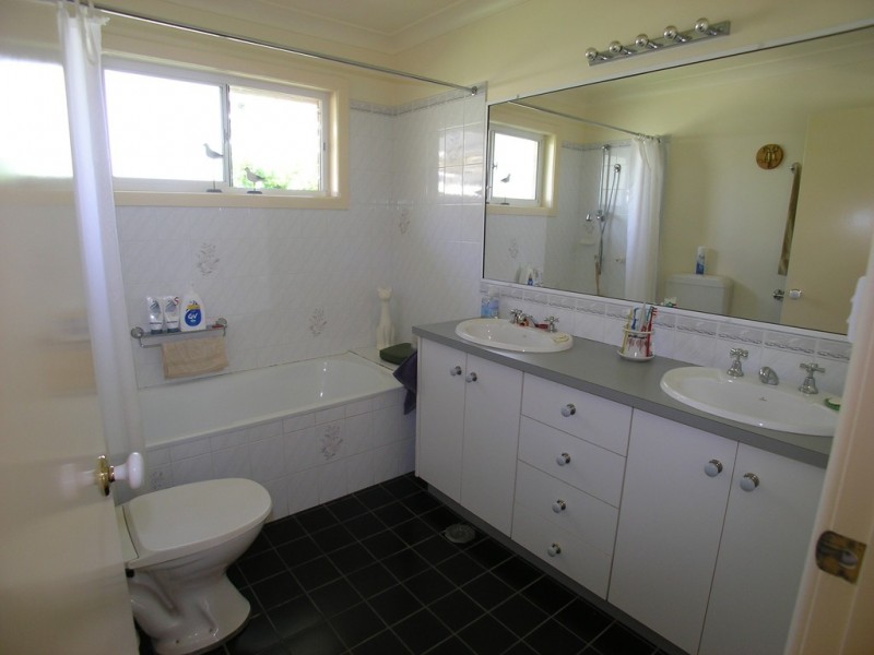 3 Narambla Place,, Clifton Grove NSW 2800
