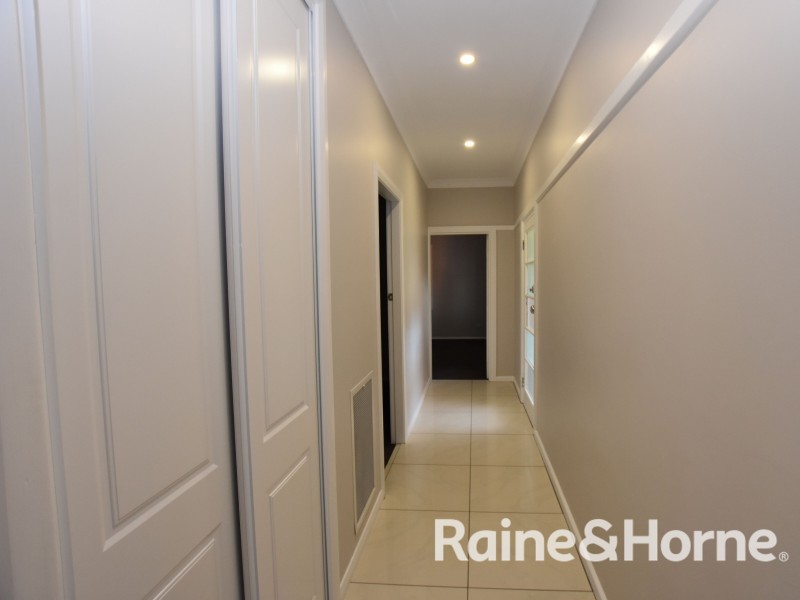 2 Moad Street, Orange NSW 2800