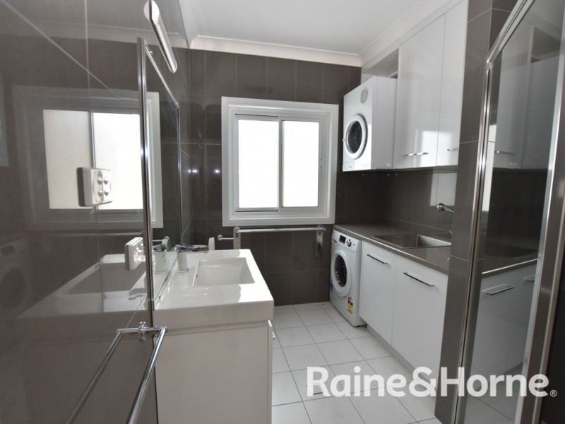2 Moad Street, Orange NSW 2800