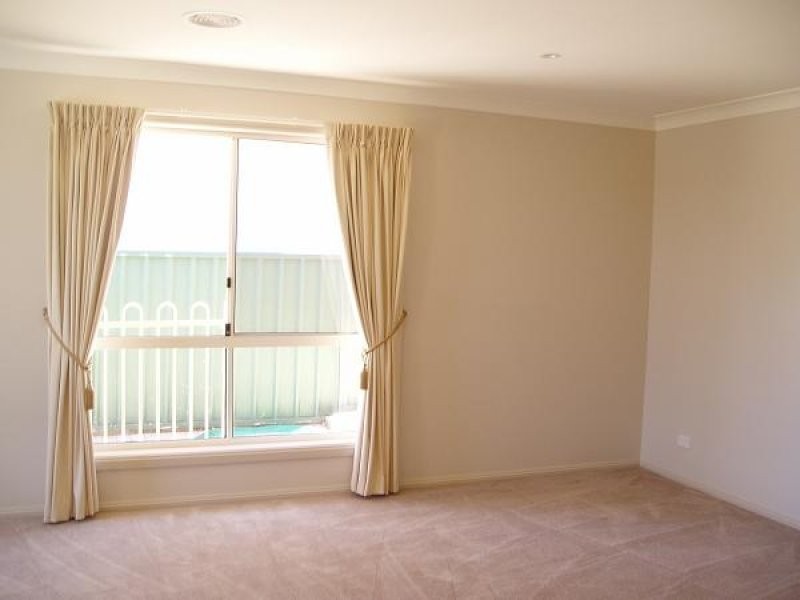 5 Wickham Close, Orange NSW 2800